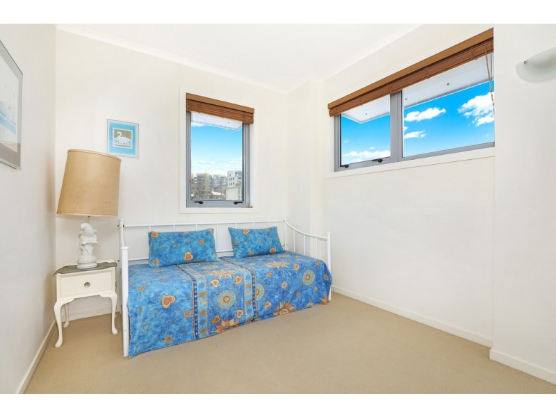 9/2 Merrima Crt – Pandanus, Kings Beach QLD 4551
