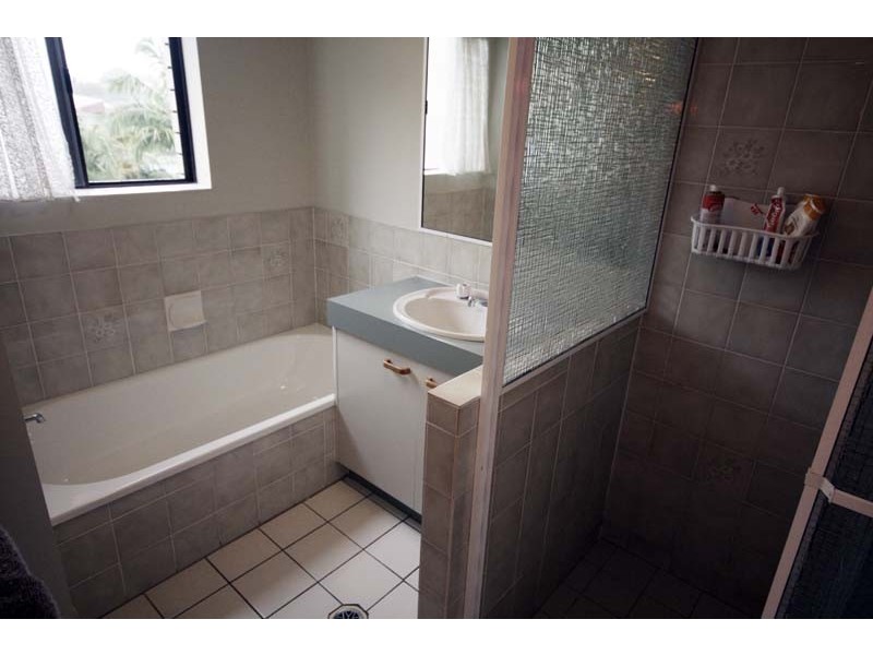 7/66 The Esplanade – Windsurfer, Golden Beach QLD 4551