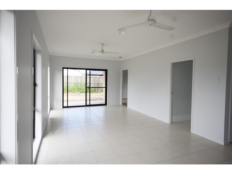 24  Mansell Street, Little Mountain QLD 4551