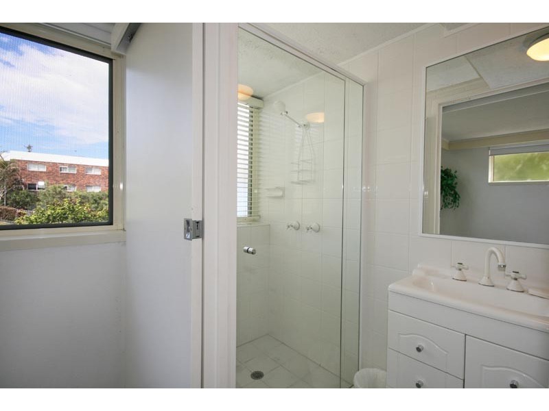 2/44 Victoria Terrace – Wickham Point, Kings Beach QLD 4551