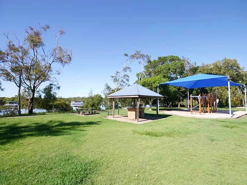 182 The Esplanade, Golden Beach QLD 4551