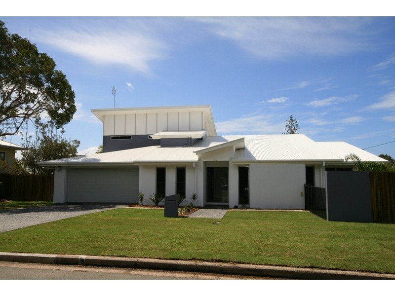 6 Elizabeth Street, Dicky Beach QLD 4551