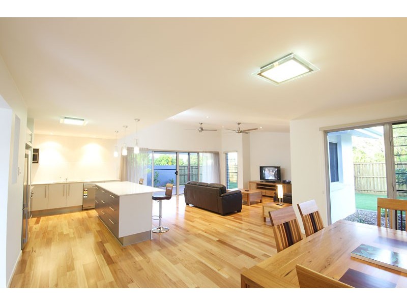 6 Elizabeth Street, Dicky Beach QLD 4551