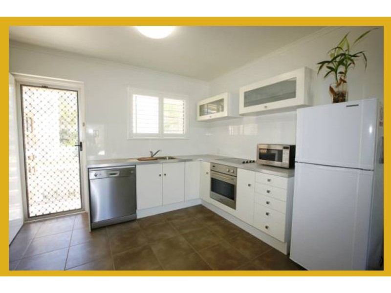 6/7 Dingle Ave – Beachcomber, Kings Beach QLD 4551