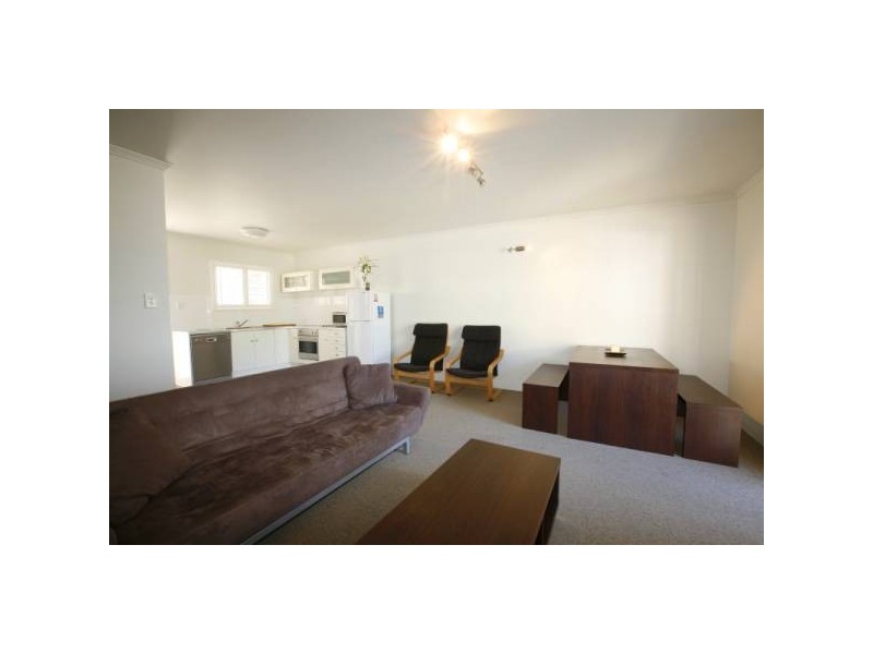 6/7 Dingle Ave – Beachcomber, Kings Beach QLD 4551