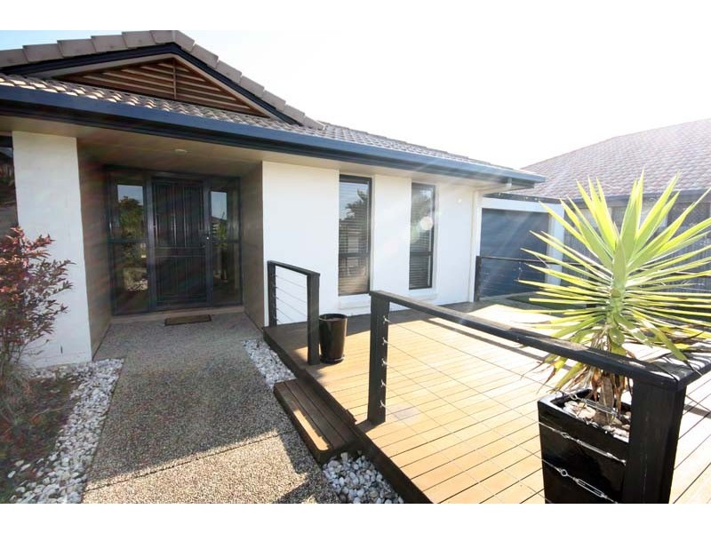 30 Agincourt Street, Pelican Waters QLD 4551