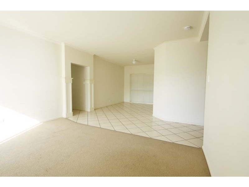 24 Flamingo Street, Little Mountain QLD 4551