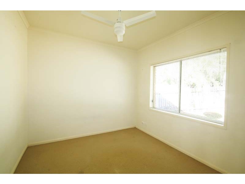 24 Flamingo Street, Little Mountain QLD 4551