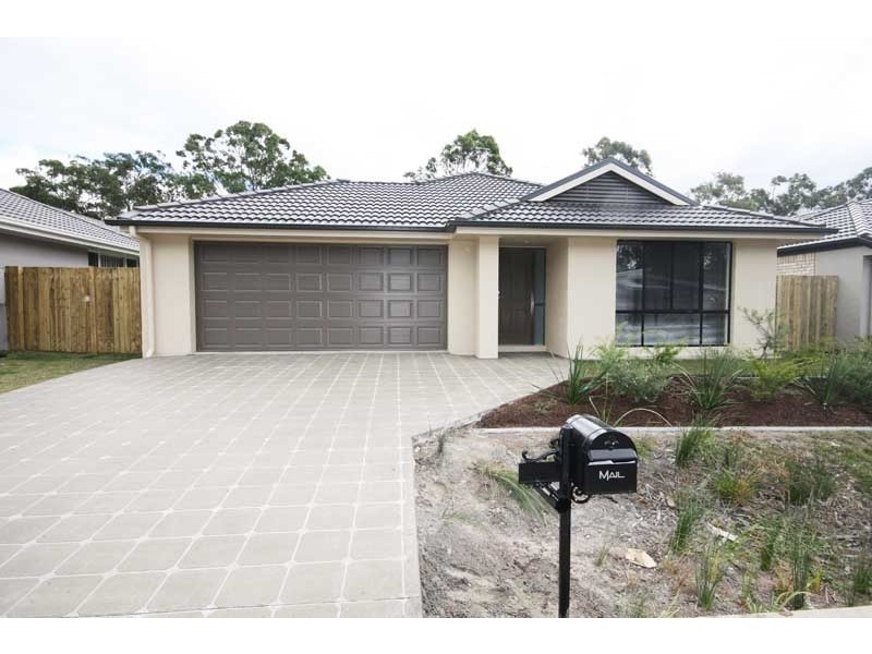 19 Cumberland Cresent, Little Mountain QLD 4551