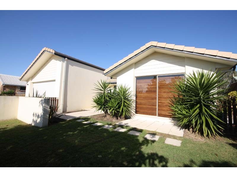 18 Ramsay Crescent, Pelican Waters QLD 4551