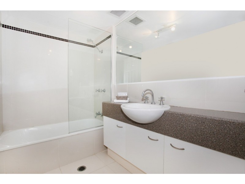 2/50 Burnett Street – Dockside, Mooloolaba QLD 4557