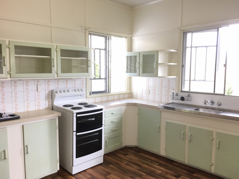 5 Kitchener Street, Golden Beach QLD 4551