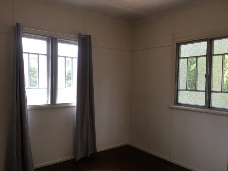 5 Kitchener Street, Golden Beach QLD 4551