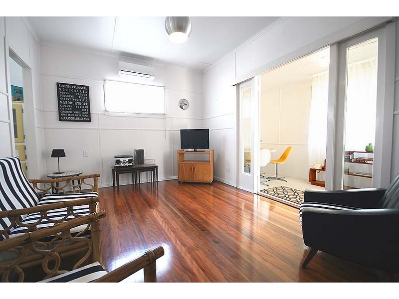 41 Palmer Ave, Golden Beach QLD 4551