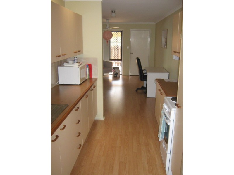 60/10 Melody Court, Warana QLD 4575