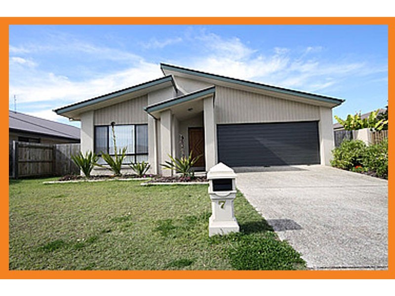 7 Gipps Street, Caloundra West QLD 4551