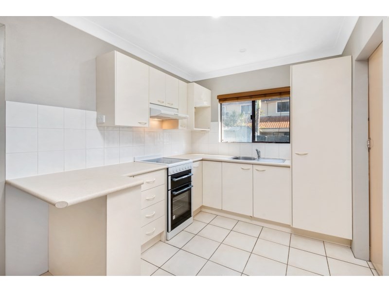 2/34 Point Cartwright Drive, Buddina QLD 4575