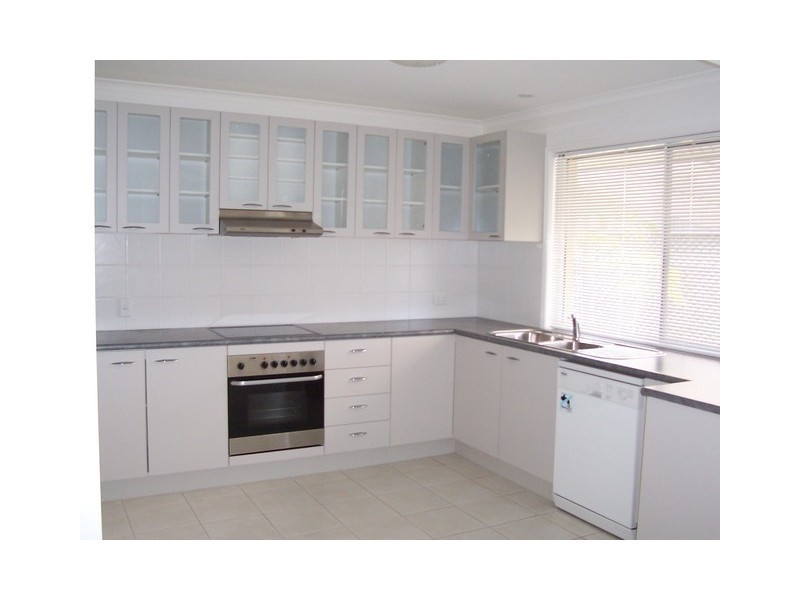 11 Carisbrook Court, Little Mountain QLD 4551