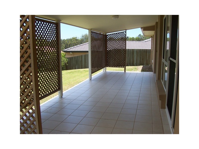 11 Carisbrook Court, Little Mountain QLD 4551