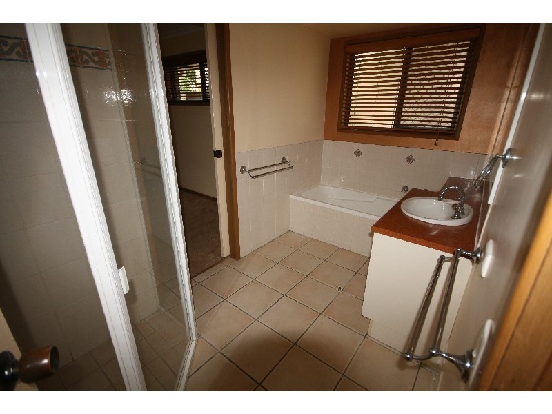 27 Rosella Street, Buddina QLD 4575