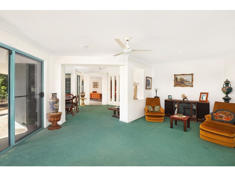 12 Bongaree Dve, Pelican Waters QLD 4551