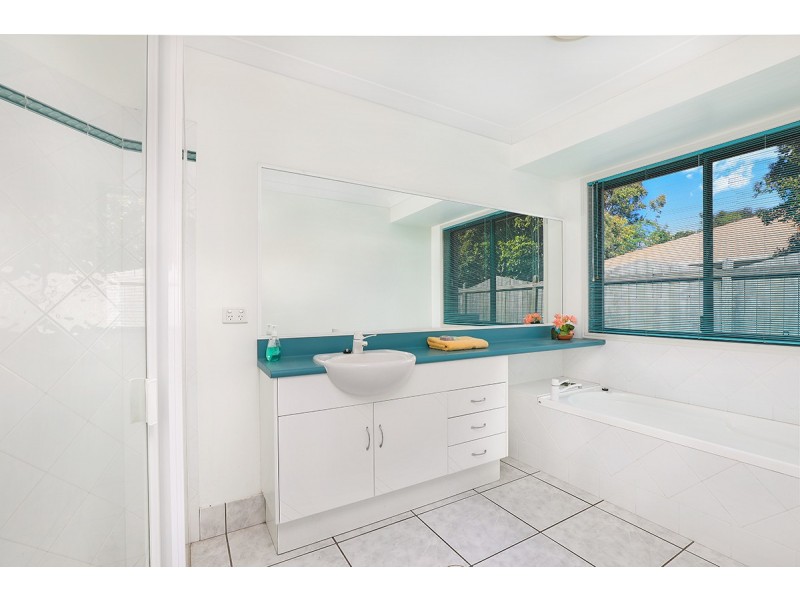 12 Bongaree Dve, Pelican Waters QLD 4551