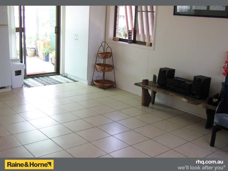 20 Minkara Street, Warana QLD 4575