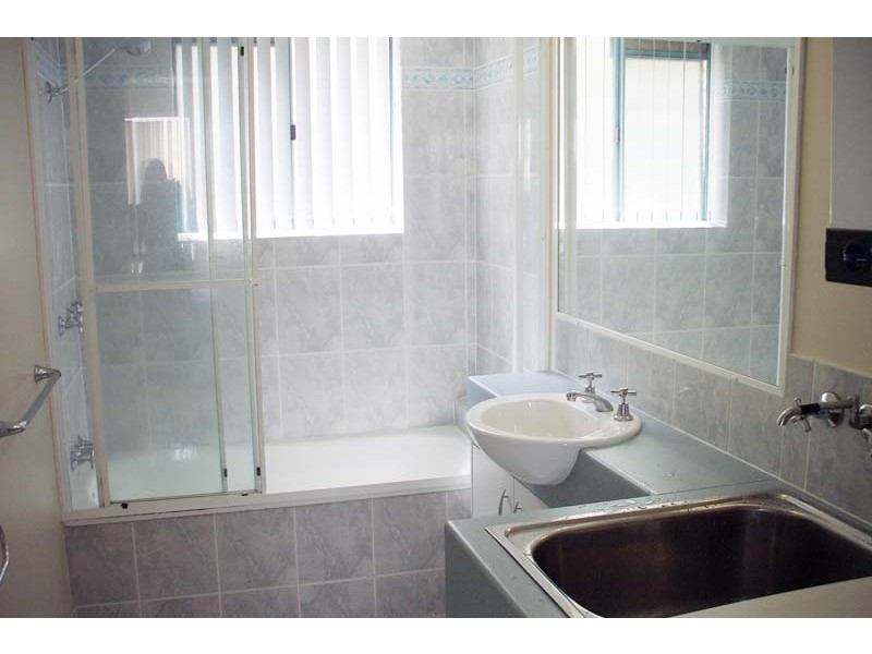 2/7 Sykes Ave, Kings Beach QLD 4551