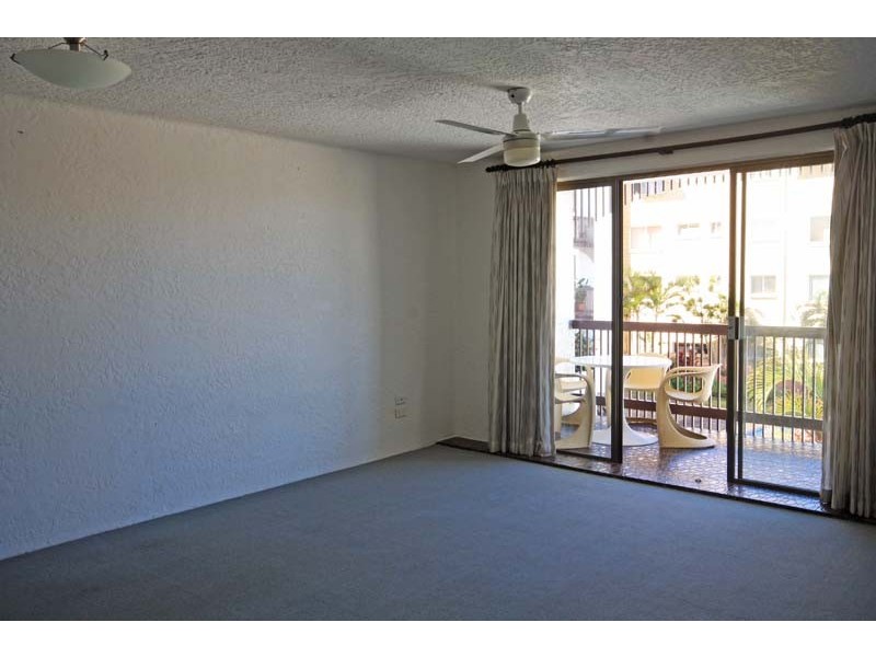 3/3 Sykes Ave, Kings Beach QLD 4551