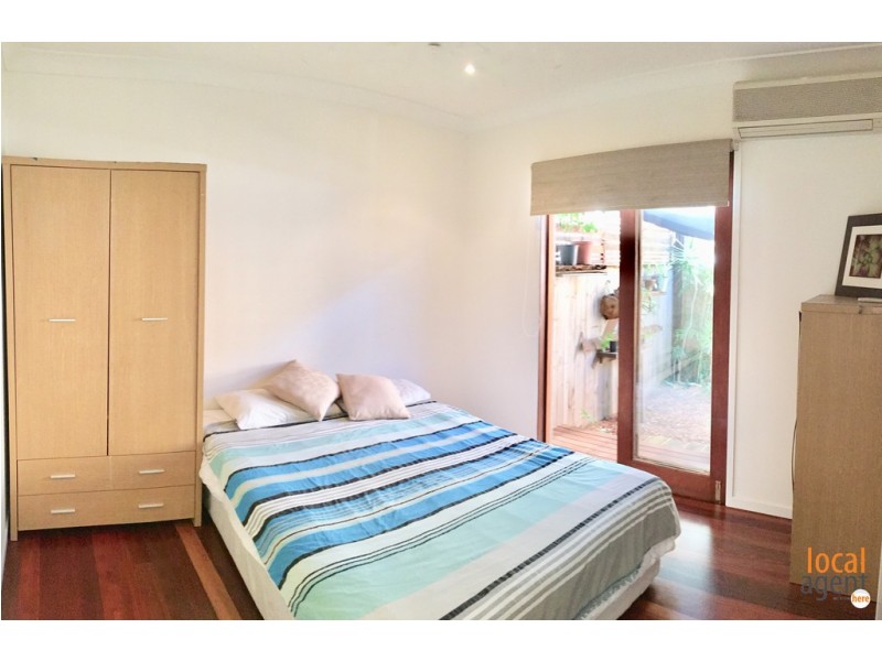 1/25 Currimundi Road, Currimundi QLD 4551