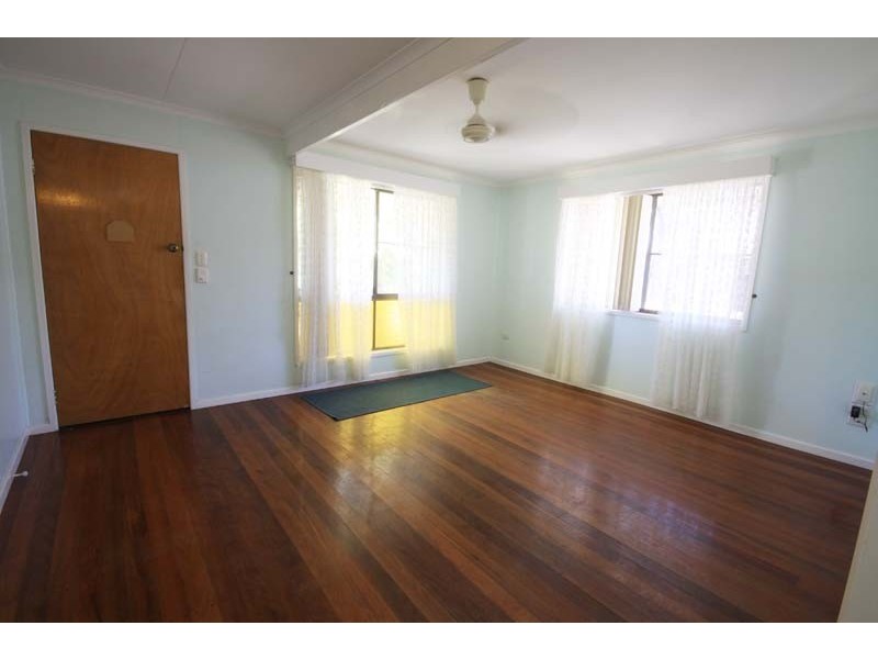 12 Blaxland St, Golden Beach QLD 4551