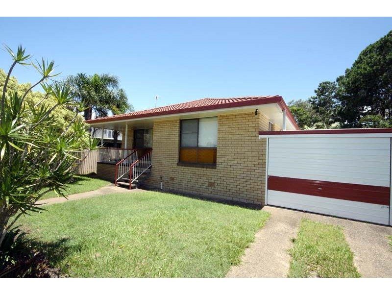 12 Blaxland St, Golden Beach QLD 4551