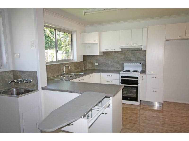 1/8 Grant Street, Battery Hill QLD 4551