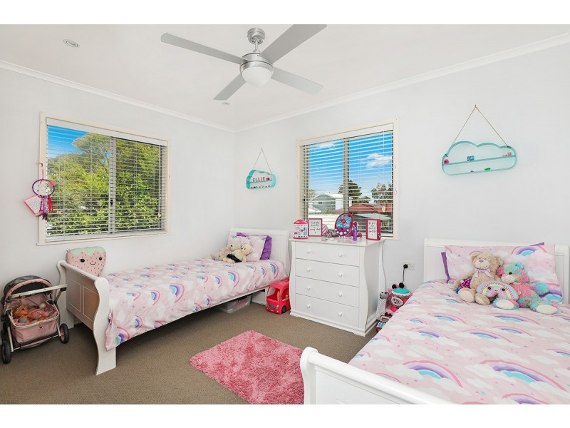 90 Palmer Av, Golden Beach QLD 4551
