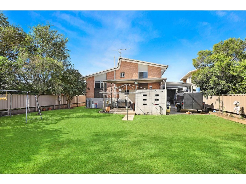 90 Palmer Av, Golden Beach QLD 4551