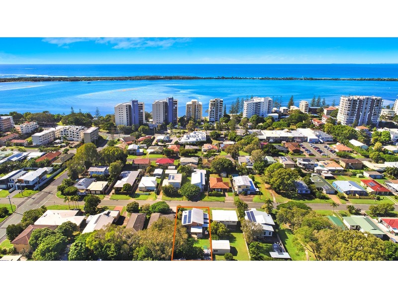 90 Palmer Av, Golden Beach QLD 4551