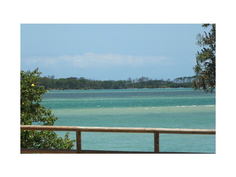 5B Kitchener Street, Golden Beach QLD 4551