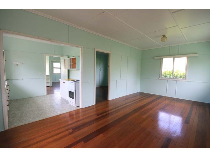 1 Wills Ave, Golden Beach QLD 4551