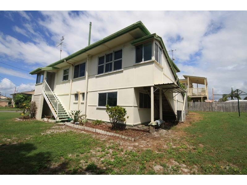 1 Wills Ave, Golden Beach QLD 4551