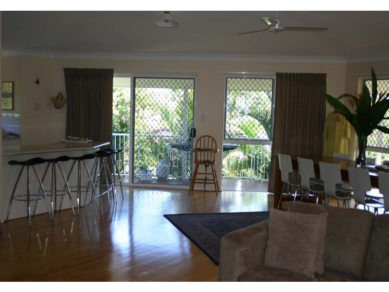 15 Brolga Ct, Little Mountain QLD 4551