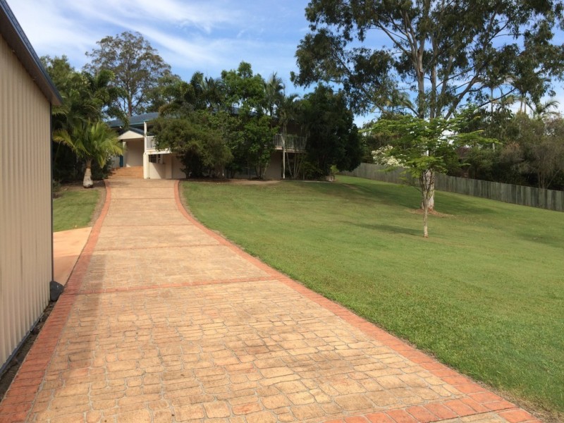 15 Brolga Ct, Little Mountain QLD 4551