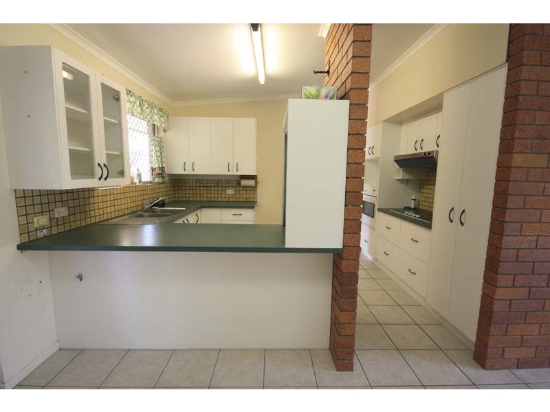 7 Lewis St, Caloundra QLD 4551