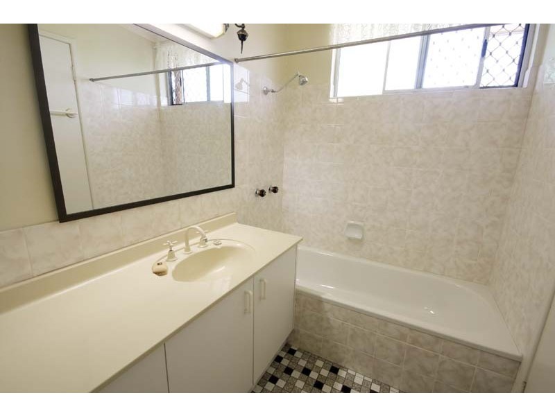 7 Lewis St, Caloundra QLD 4551