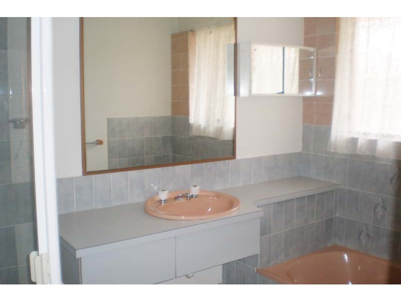 13 Oval Ave, Caloundra QLD 4551