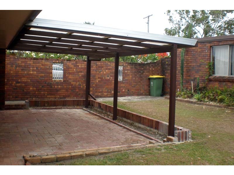 13 Oval Ave, Caloundra QLD 4551