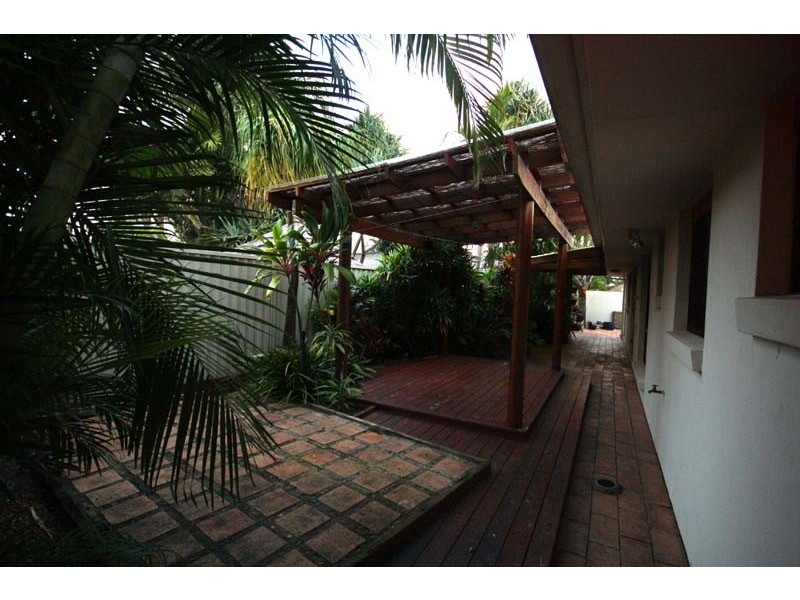 18 Tallawa Place, Wurtulla QLD 4575