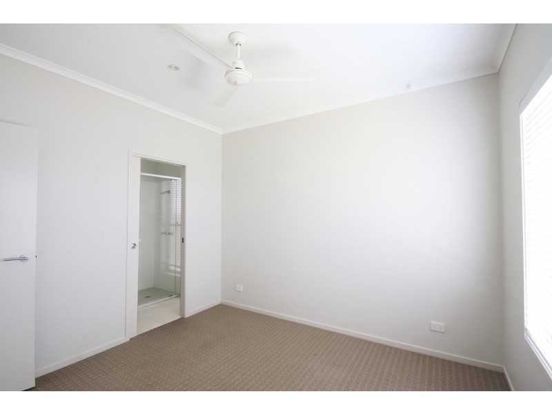 5 Wheeler Crescent, Caloundra West QLD 4551