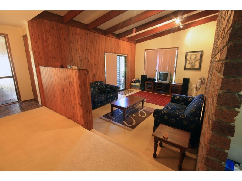 19 Parkway Drive, Mooloolaba QLD 4557