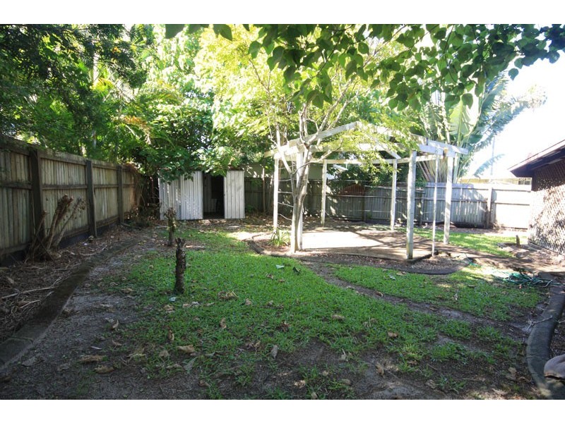 19 Parkway Drive, Mooloolaba QLD 4557