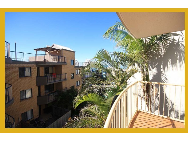 6/68 Lower Gay Tce, Kings Beach QLD 4551